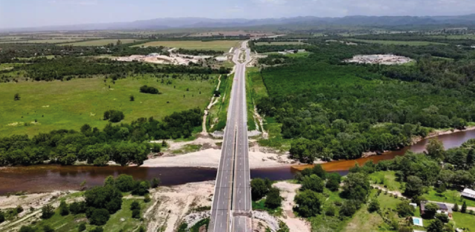 🚧 Se oficializó la licitación de la Ruta del Mercosur 🌎 y 9.000 km de autopistas 🚗