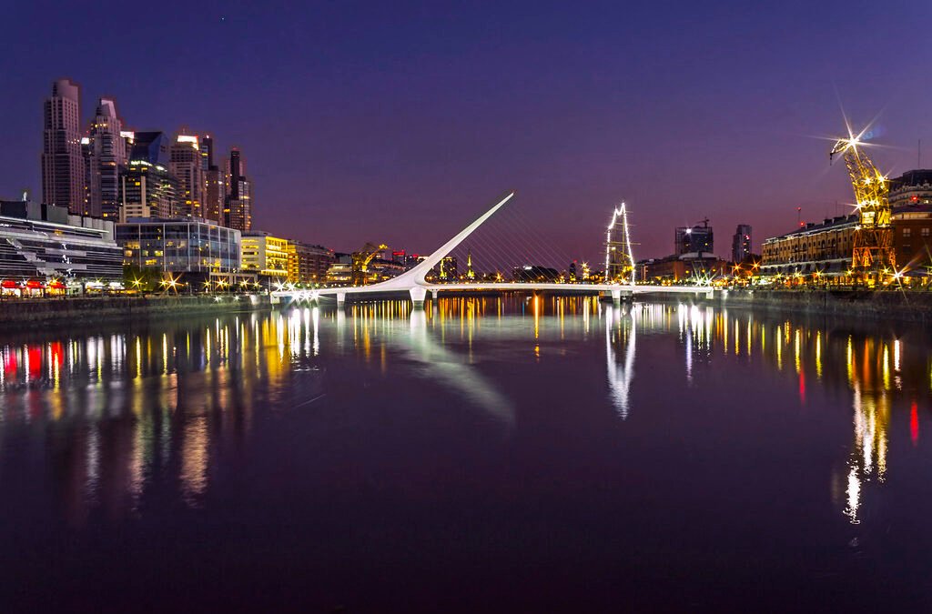 El Gobierno proyecta un fuerte impulso al gasto social: 92 billones para prestaciones en 2026